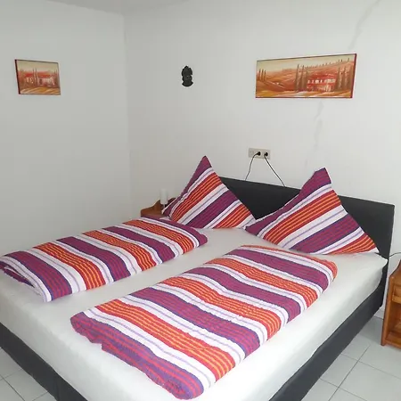 ゲストハウス Ziemons コッヘム