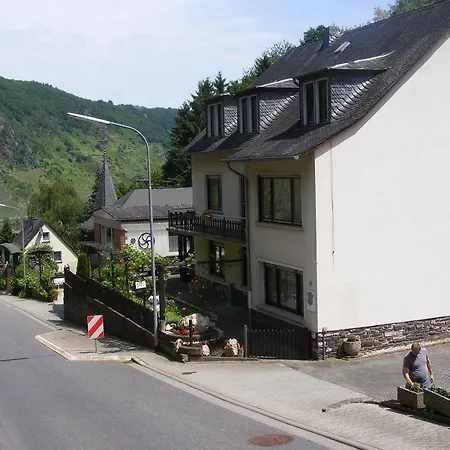 ゲストハウス Ziemons